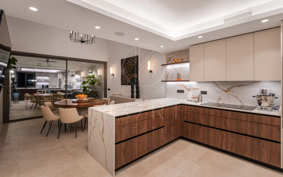 Elegante villa contemporánea en la prestigiosa La Cerquilla, Nueva Andalucía