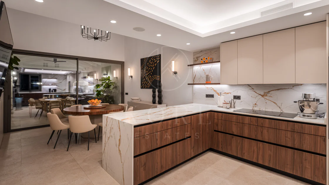 Elegante villa contemporánea en la prestigiosa La Cerquilla, Nueva Andalucía
