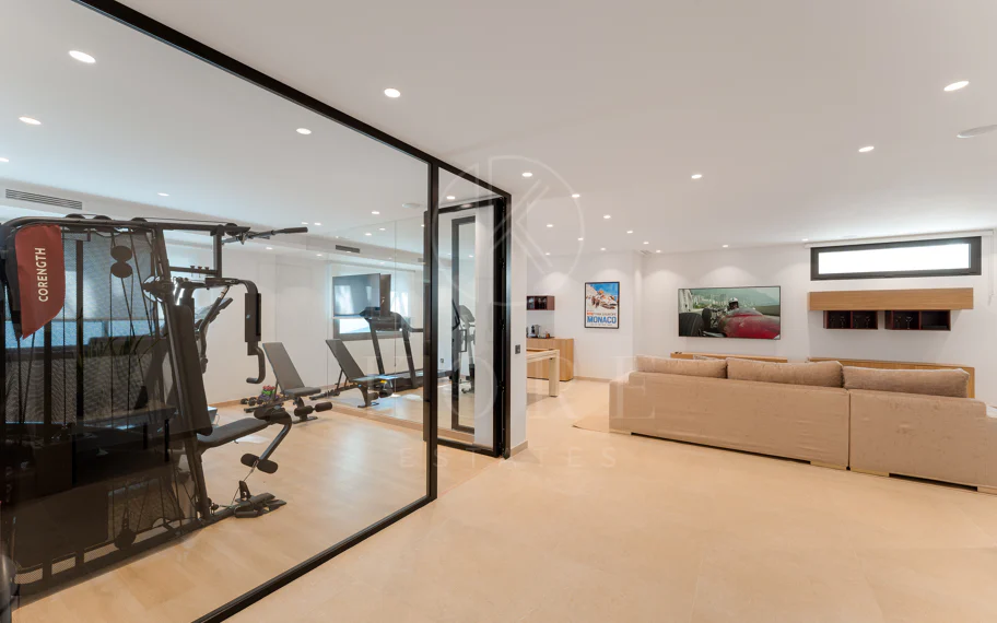 Elegante villa contemporánea en la prestigiosa La Cerquilla, Nueva Andalucía