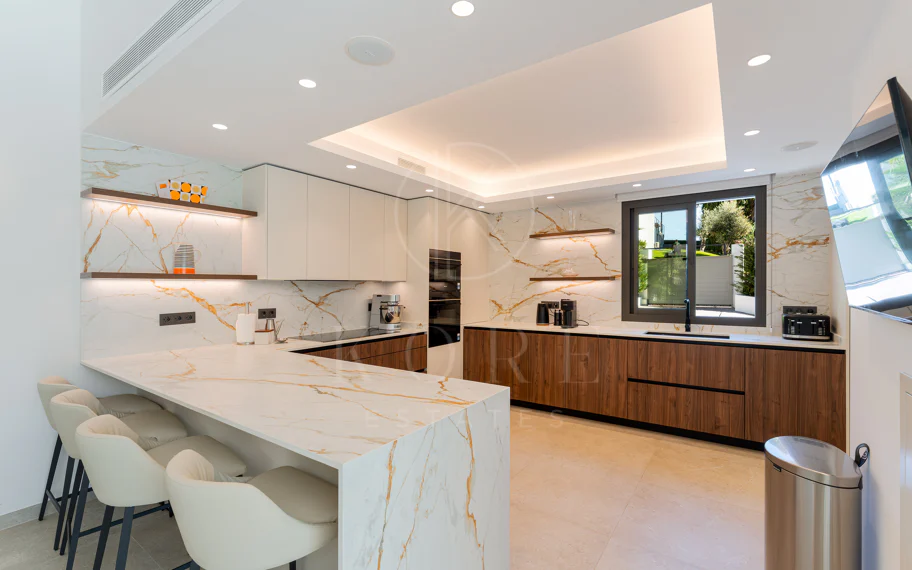 Elegante villa contemporánea en la prestigiosa La Cerquilla, Nueva Andalucía