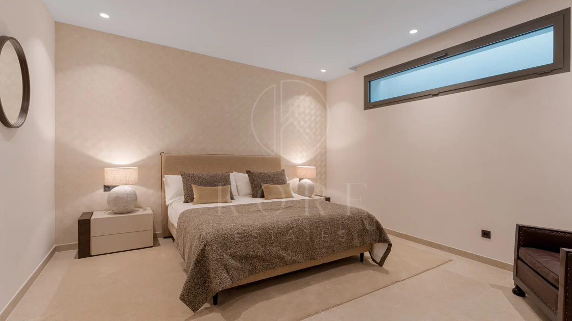 Elegante villa contemporánea en la prestigiosa La Cerquilla, Nueva Andalucía