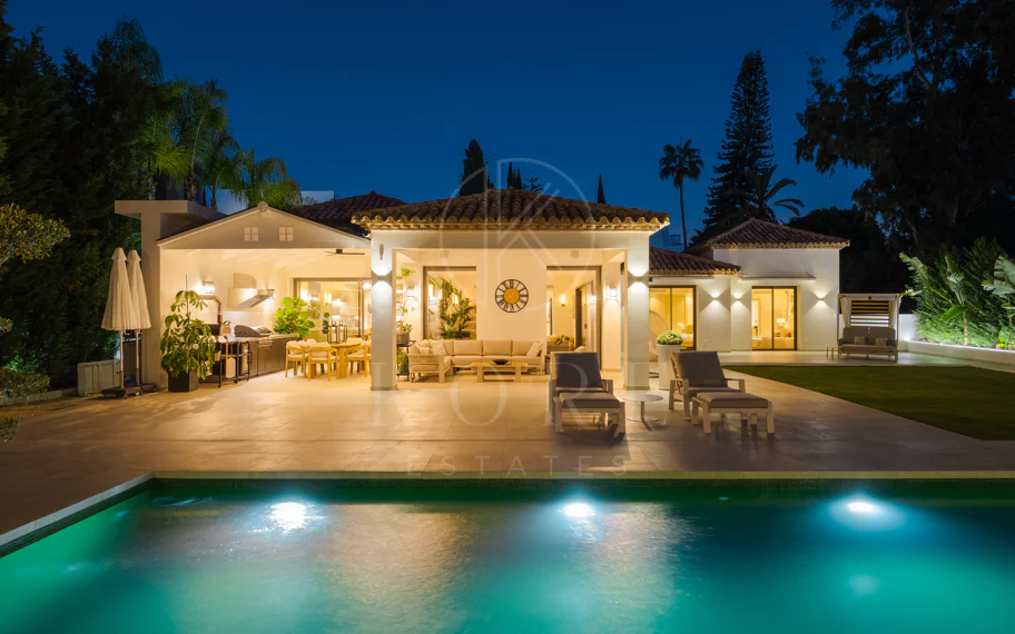Elegante villa contemporánea en la prestigiosa La Cerquilla, Nueva Andalucía