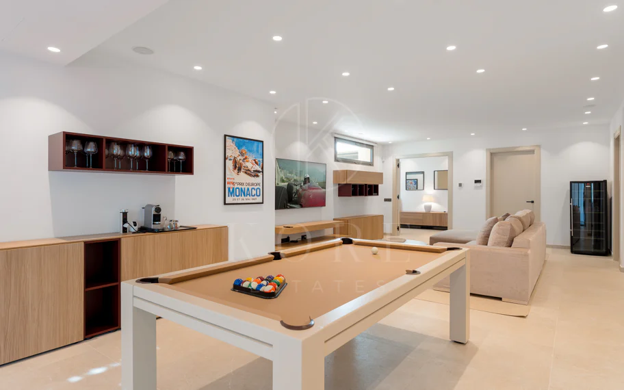 Elegante villa contemporánea en la prestigiosa La Cerquilla, Nueva Andalucía