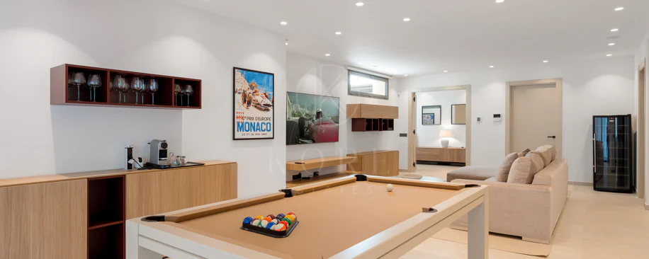 Elegante villa contemporánea en la prestigiosa La Cerquilla, Nueva Andalucía