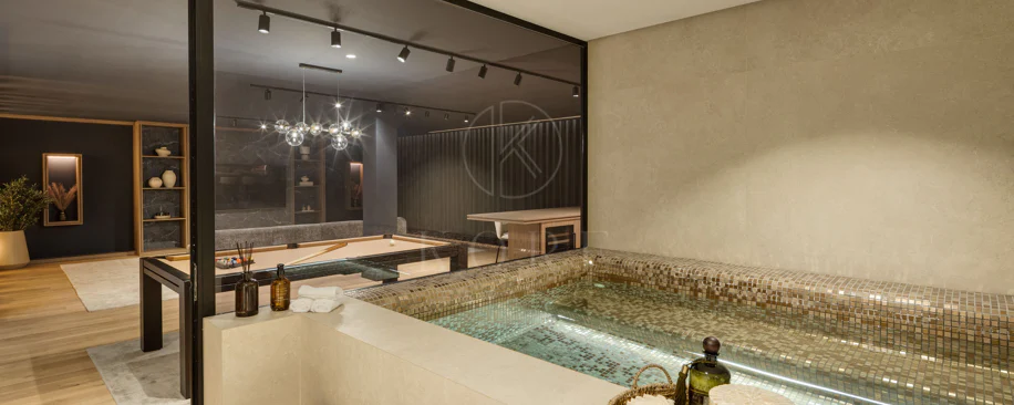 Turnkey Contemporary Villa with Sea Views in Marbella East