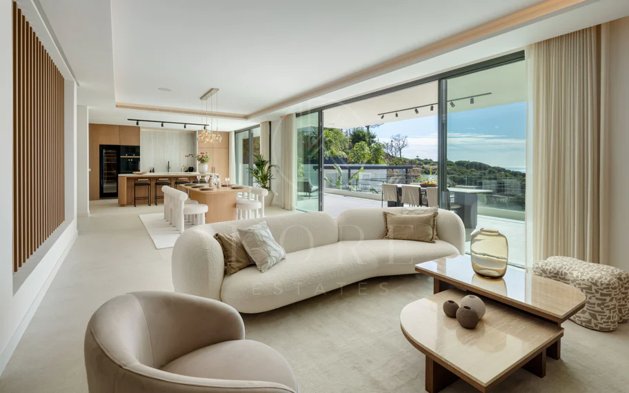 Villa contemporánea llave en mano con vistas al mar en Marbella Este