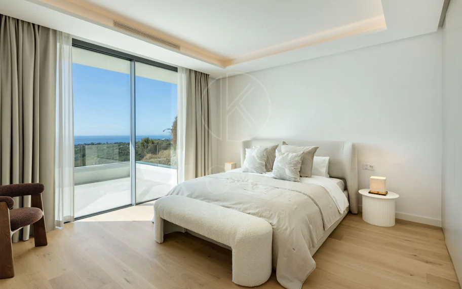 Villa contemporánea llave en mano con vistas al mar en Marbella Este