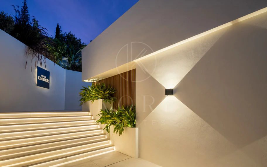 Villa contemporánea llave en mano con vistas al mar en Marbella Este