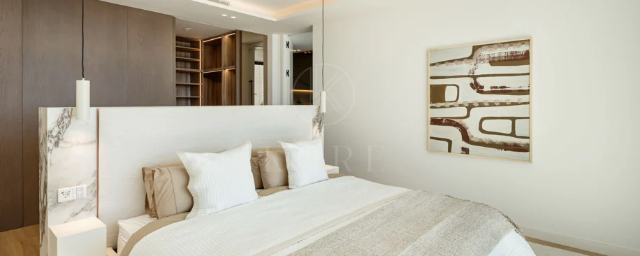 Turnkey Contemporary Villa with Sea Views in Marbella East