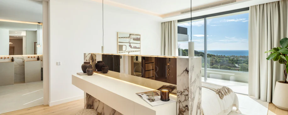 Turnkey Contemporary Villa with Sea Views in Marbella East