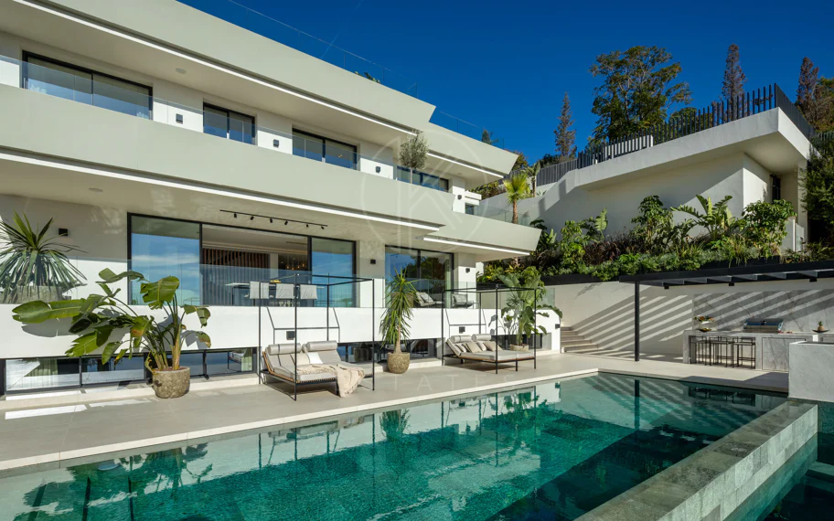 Villa contemporánea llave en mano con vistas al mar en Marbella Este