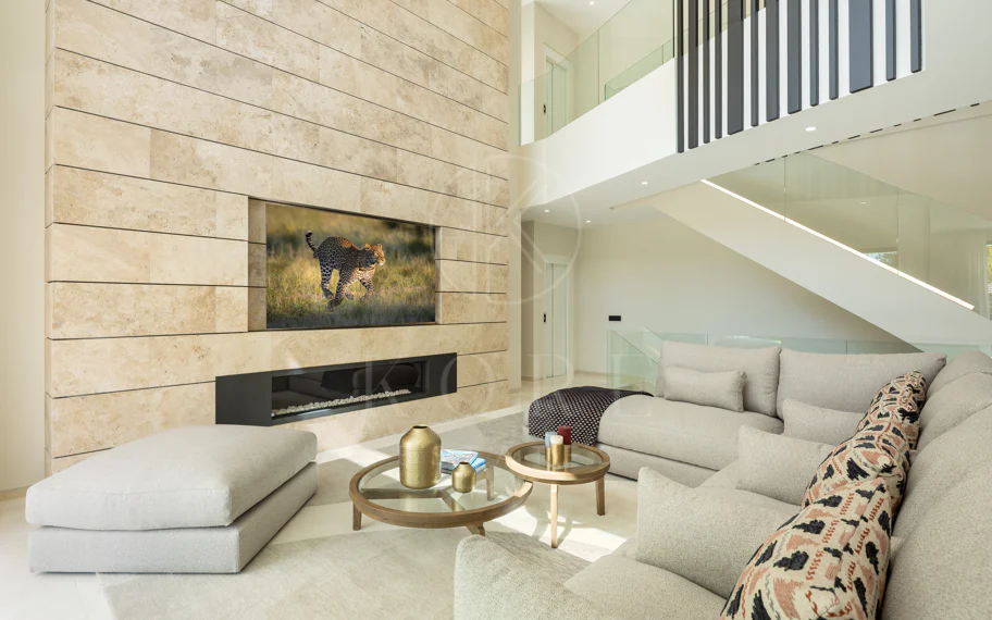 Impresionante villa de nueva construcción con solárium en la azotea en La Cerquilla
