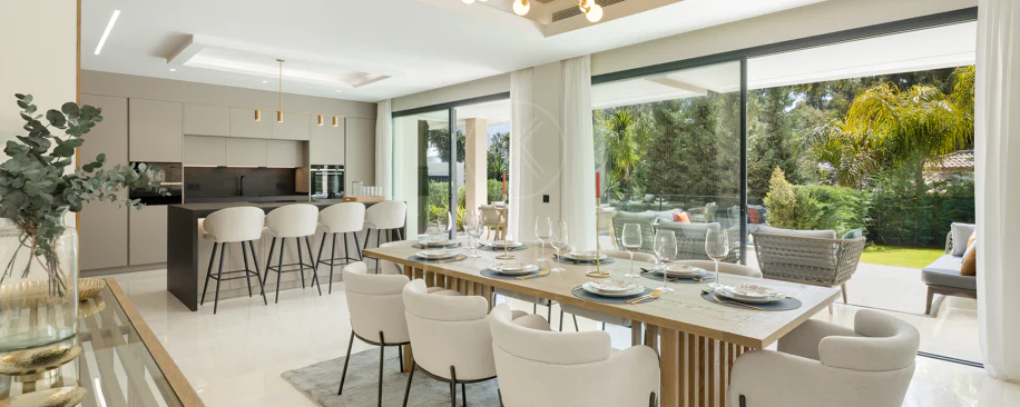 Impressive New-Build Villa with Rooftop Solarium in La Cerquilla