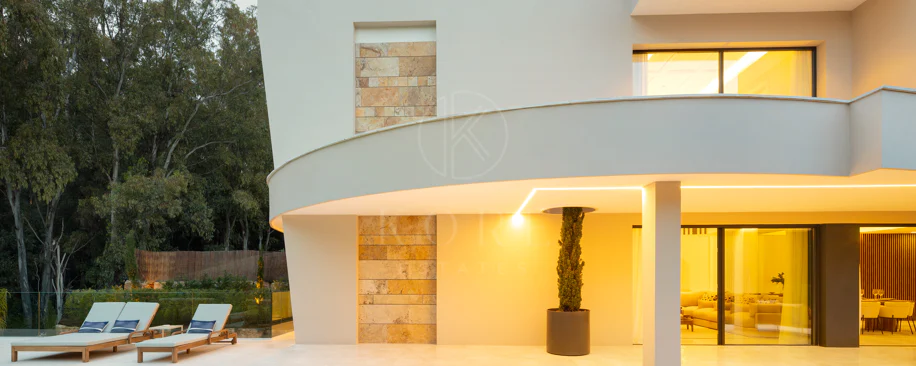 Impressive New-Build Villa with Rooftop Solarium in La Cerquilla