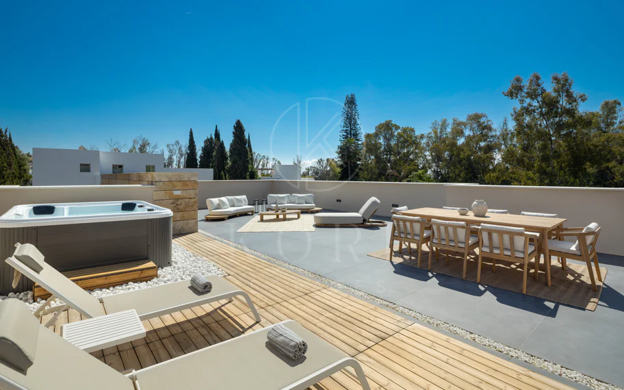 Impresionante villa de nueva construcción con solárium en la azotea en La Cerquilla