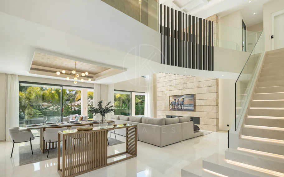 Impresionante villa de nueva construcción con solárium en la azotea en La Cerquilla