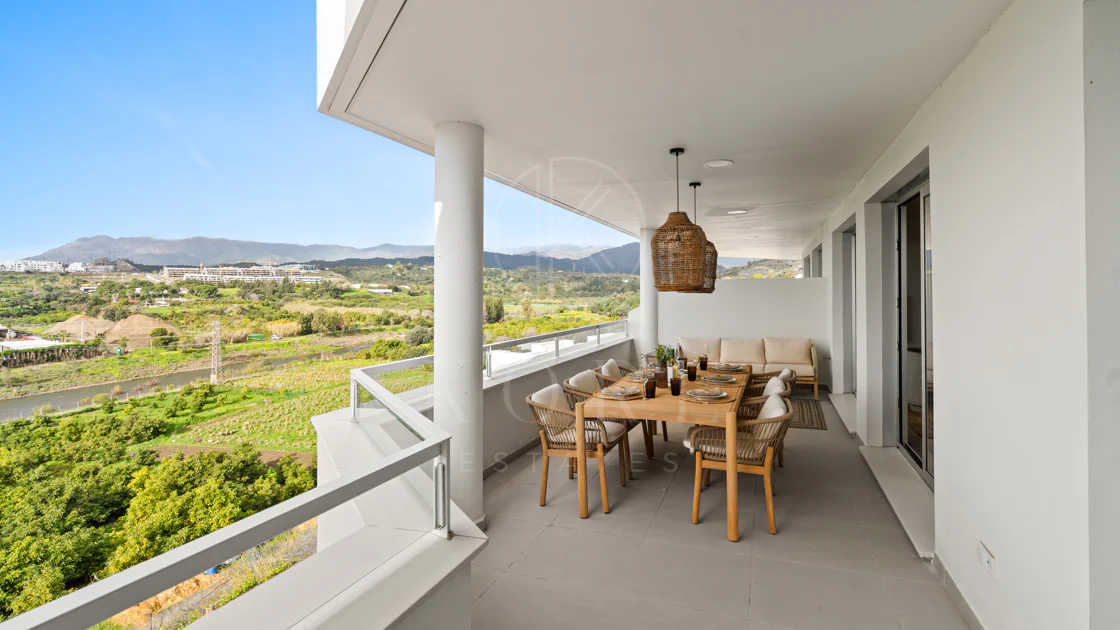 Apartamento a Estrenar de 3 Dormitorios con Vistas al Mar y a la Montaña – Nueva Milla de Oro