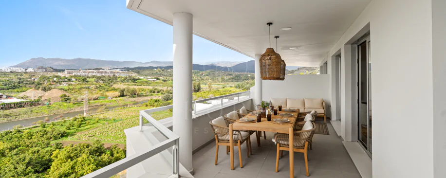 Apartamento a Estrenar de 3 Dormitorios con Vistas al Mar y a la Montaña – Nueva Milla de Oro