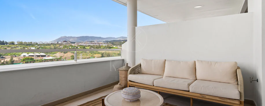 Apartamento a Estrenar de 3 Dormitorios con Vistas al Mar y a la Montaña – Nueva Milla de Oro