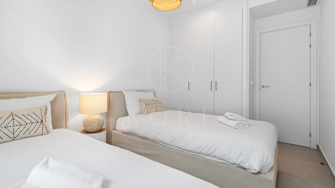 Apartamento a Estrenar de 3 Dormitorios con Vistas al Mar y a la Montaña – Nueva Milla de Oro