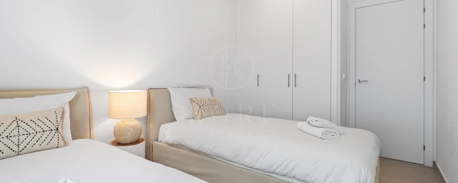 Apartamento a Estrenar de 3 Dormitorios con Vistas al Mar y a la Montaña – Nueva Milla de Oro