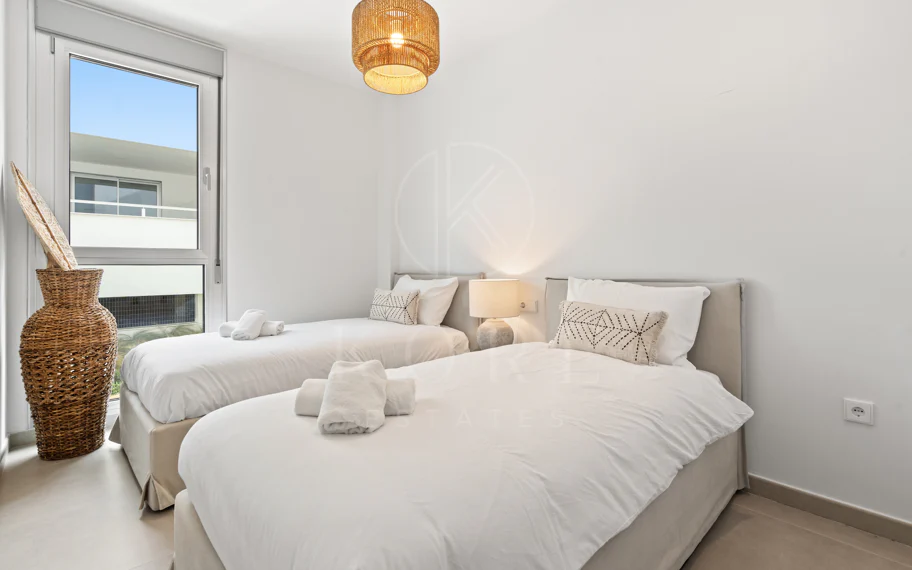 Apartamento a Estrenar de 3 Dormitorios con Vistas al Mar y a la Montaña – Nueva Milla de Oro