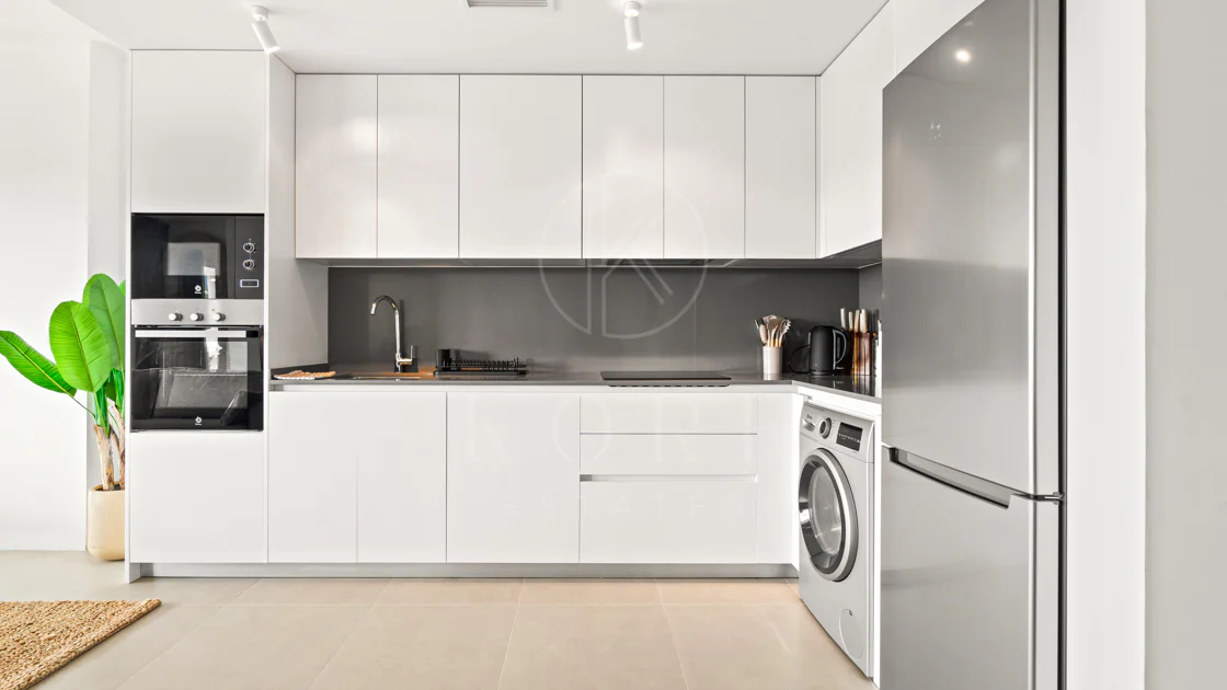 Apartamento a Estrenar de 3 Dormitorios con Vistas al Mar y a la Montaña – Nueva Milla de Oro
