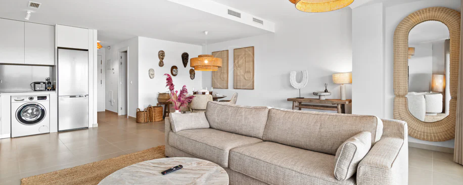 Apartamento a Estrenar de 3 Dormitorios con Vistas al Mar y a la Montaña – Nueva Milla de Oro