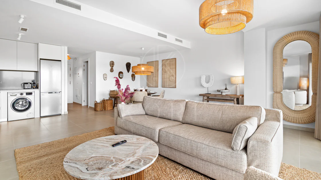 Apartamento a Estrenar de 3 Dormitorios con Vistas al Mar y a la Montaña – Nueva Milla de Oro