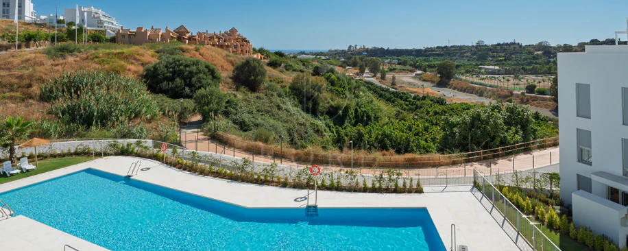 Apartamento a Estrenar de 3 Dormitorios con Vistas al Mar y a la Montaña – Nueva Milla de Oro