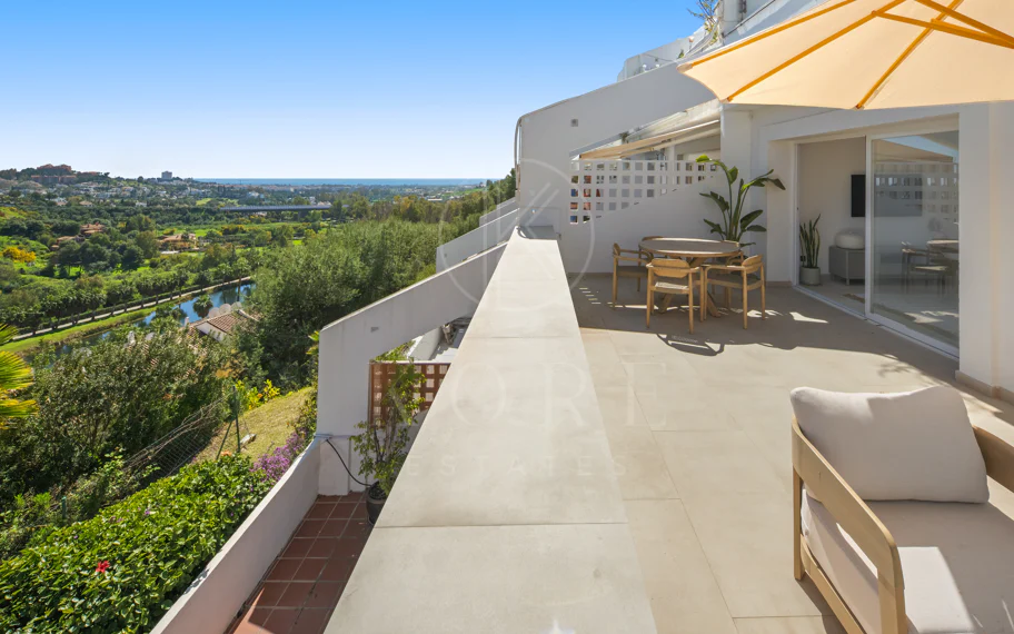 Elegante Apartamento de Dos Dormitorios en Mirador La Quinta