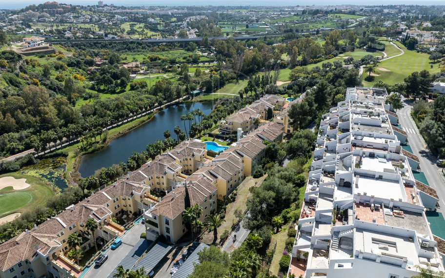 Elegante Apartamento de Dos Dormitorios en Mirador La Quinta