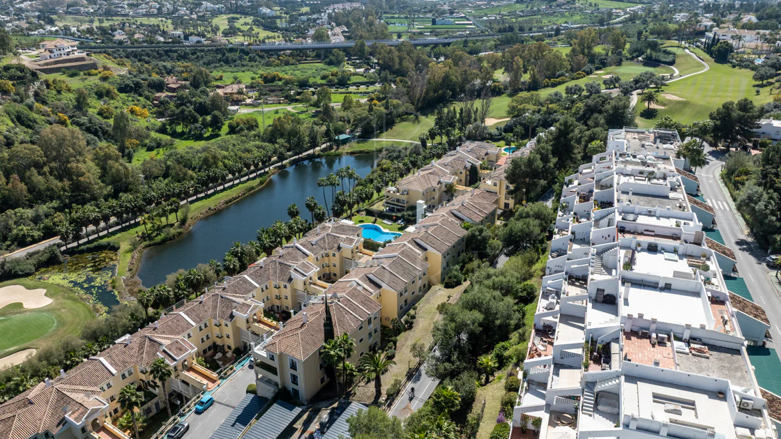 Elegante Apartamento de Dos Dormitorios en Mirador La Quinta