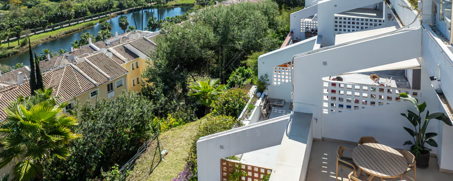 Elegante Apartamento de Dos Dormitorios en Mirador La Quinta
