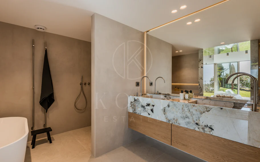 Apartamento en venta en Aloha, Nueva Andalucia