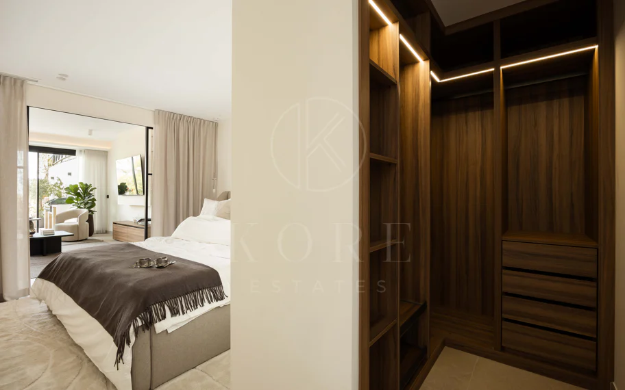 Apartamento en planta baja de lujo en Les Belvederes, Nueva Andalucía
