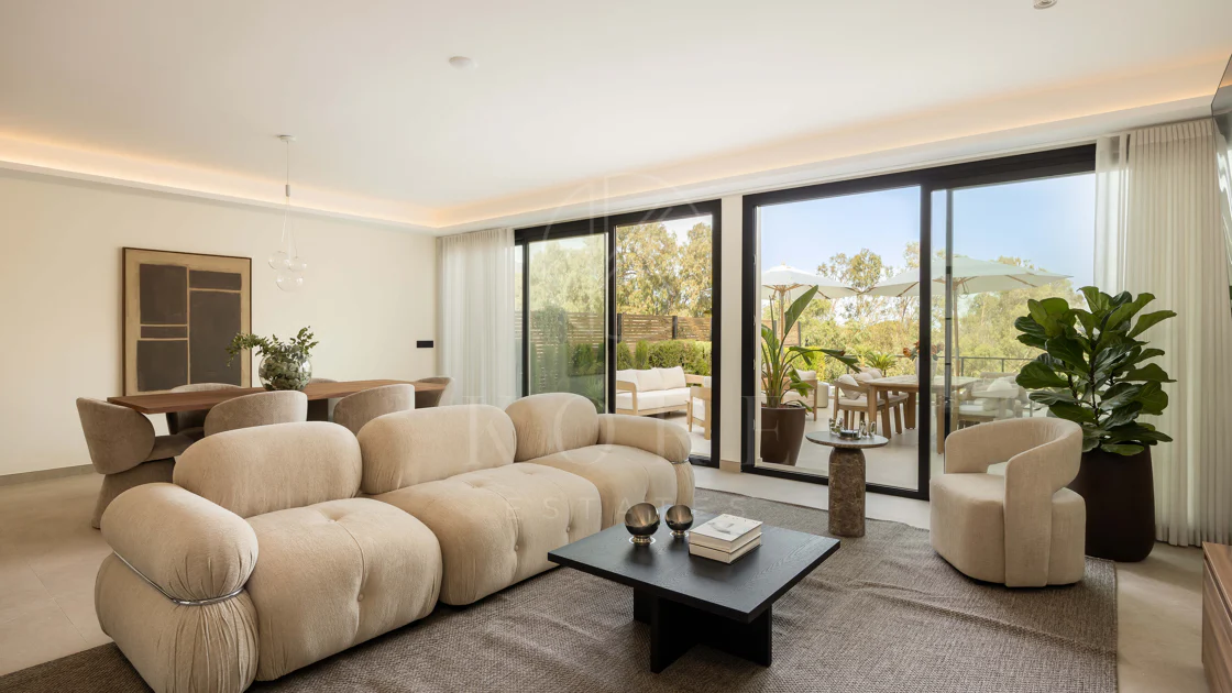 Luxury Ground Floor Apartment in Les Belvederes, Nueva Andalucía