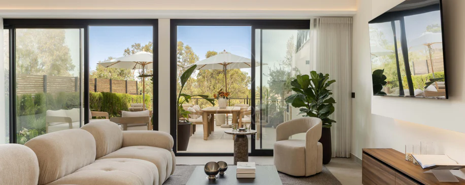 Luxury Ground Floor Apartment in Les Belvederes, Nueva Andalucía