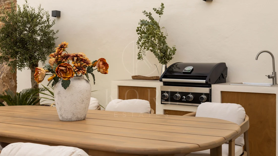 Luxury Ground Floor Apartment in Les Belvederes, Nueva Andalucía