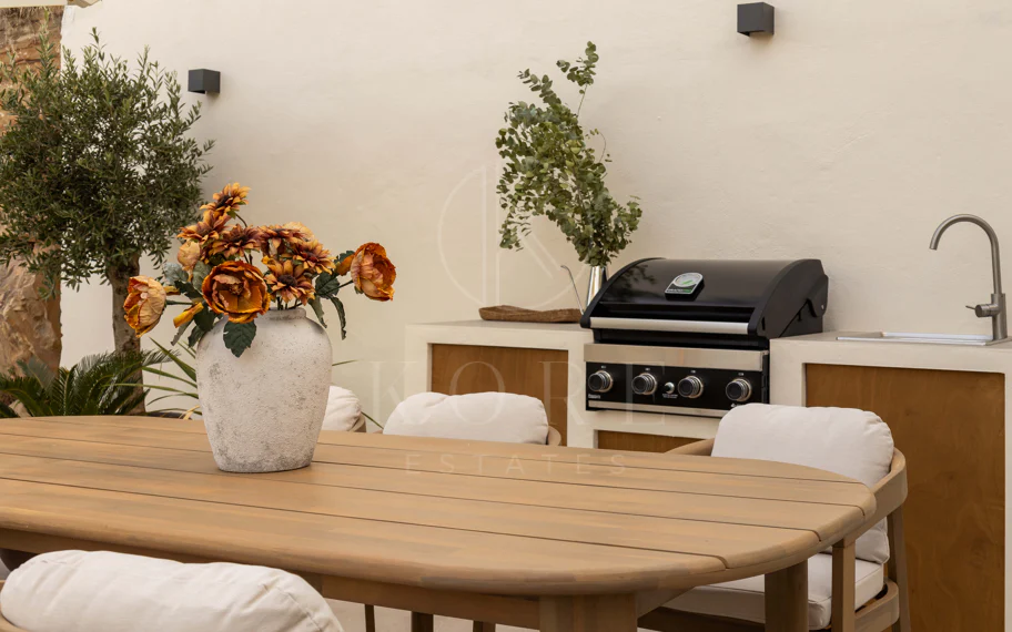 Apartamento en planta baja de lujo en Les Belvederes, Nueva Andalucía