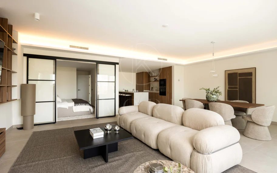 Apartamento en planta baja de lujo en Les Belvederes, Nueva Andalucía