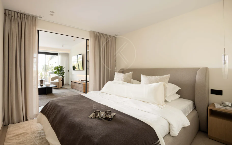 Apartamento en planta baja de lujo en Les Belvederes, Nueva Andalucía