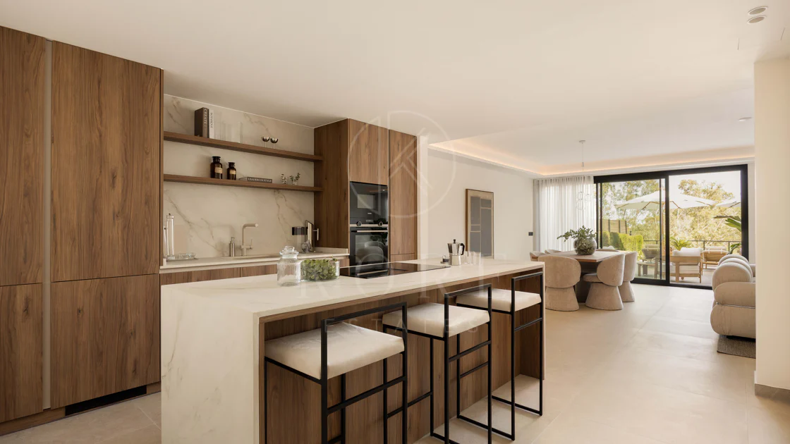Luxury Ground Floor Apartment in Les Belvederes, Nueva Andalucía