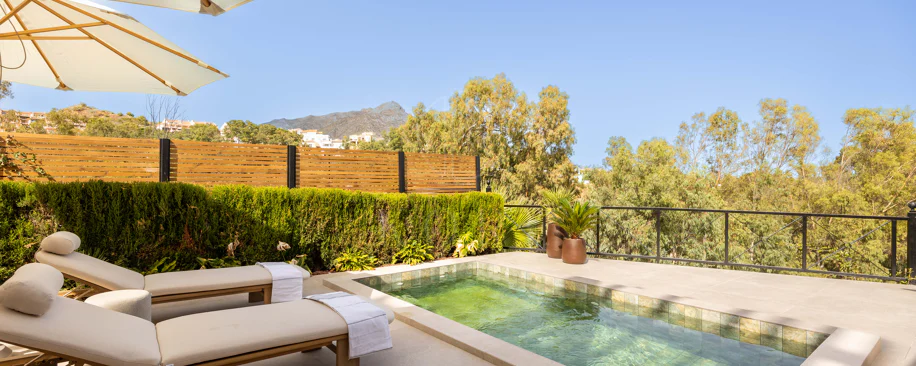 Luxury Ground Floor Apartment in Les Belvederes, Nueva Andalucía
