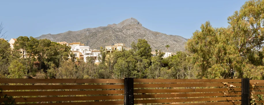 Luxury Ground Floor Apartment in Les Belvederes, Nueva Andalucía