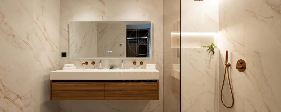 Luxury Ground Floor Apartment in Les Belvederes, Nueva Andalucía