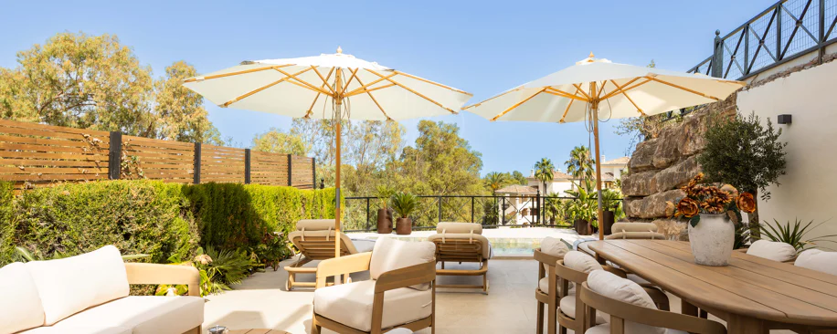 Luxury Ground Floor Apartment in Les Belvederes, Nueva Andalucía