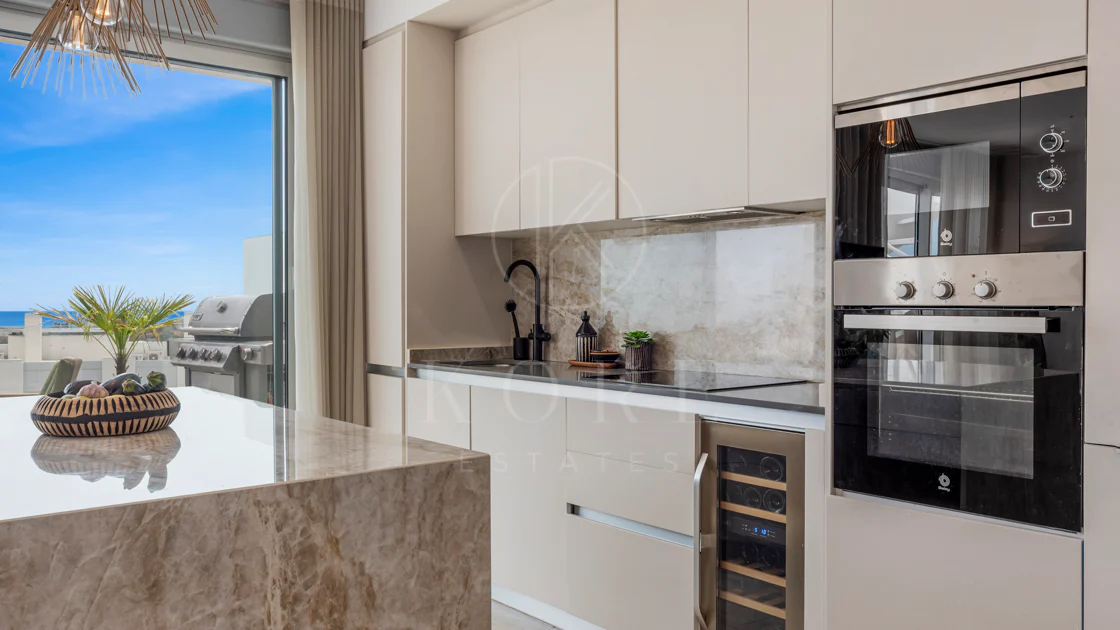 Penthouse modern cu 2 dormitoare în Le Mirage, New Golden Mile