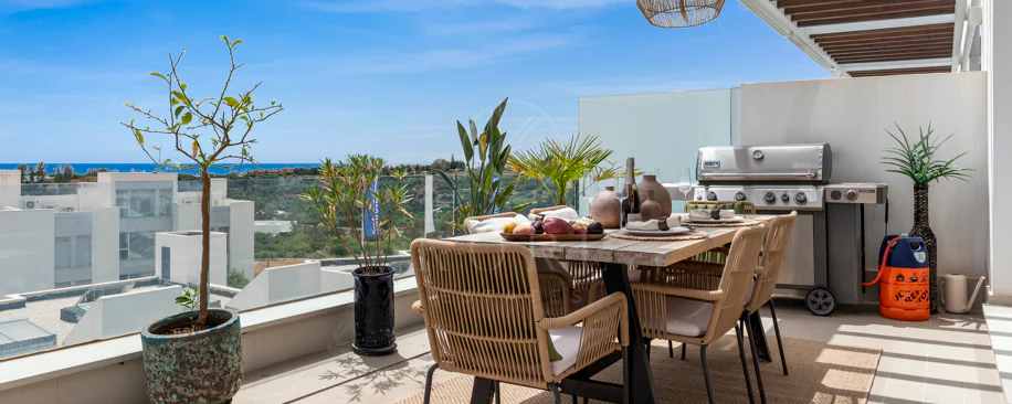 Penthouse modern cu 2 dormitoare în Le Mirage, New Golden Mile
