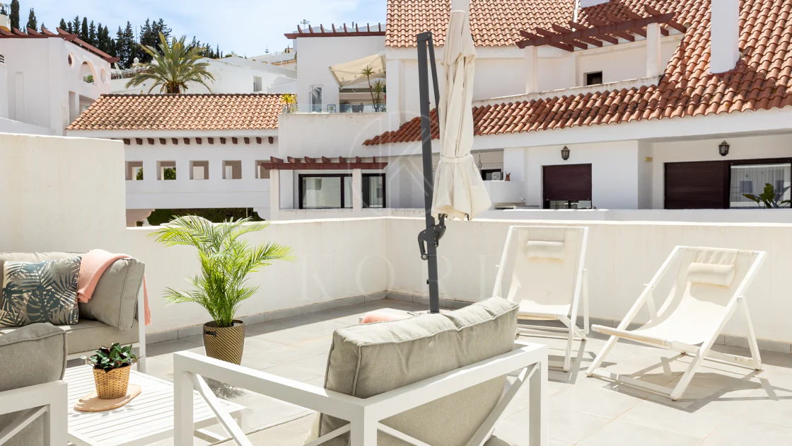 Stunning duplex penthouse in the heart of Nueva Andalucía